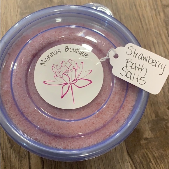 Other - Strawberry bath salts